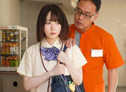 Anh chàng quản lý bắt gặp em gái lấy trộm đồ trong cửa hàng
