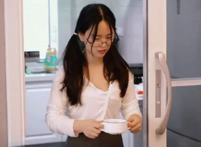 Con gái bị cha dượng thịt